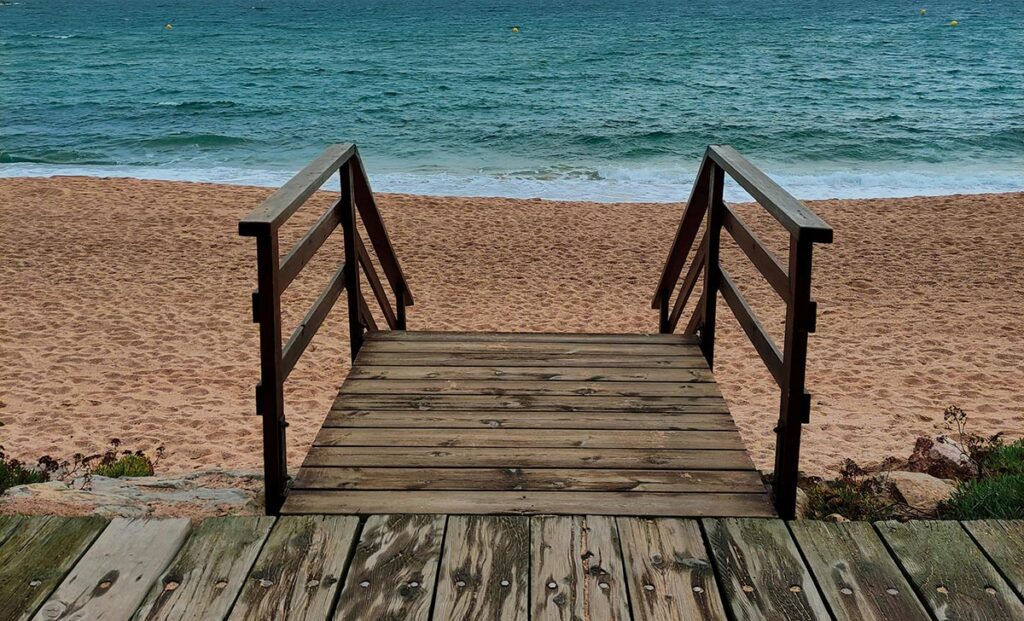 empty boardwalk